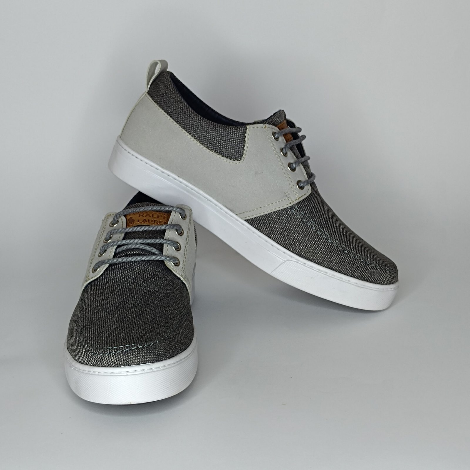 حذاء رجالي الجين رمادي غامق ورمادي فاتح وأبيض – موديل 067 - Image 4