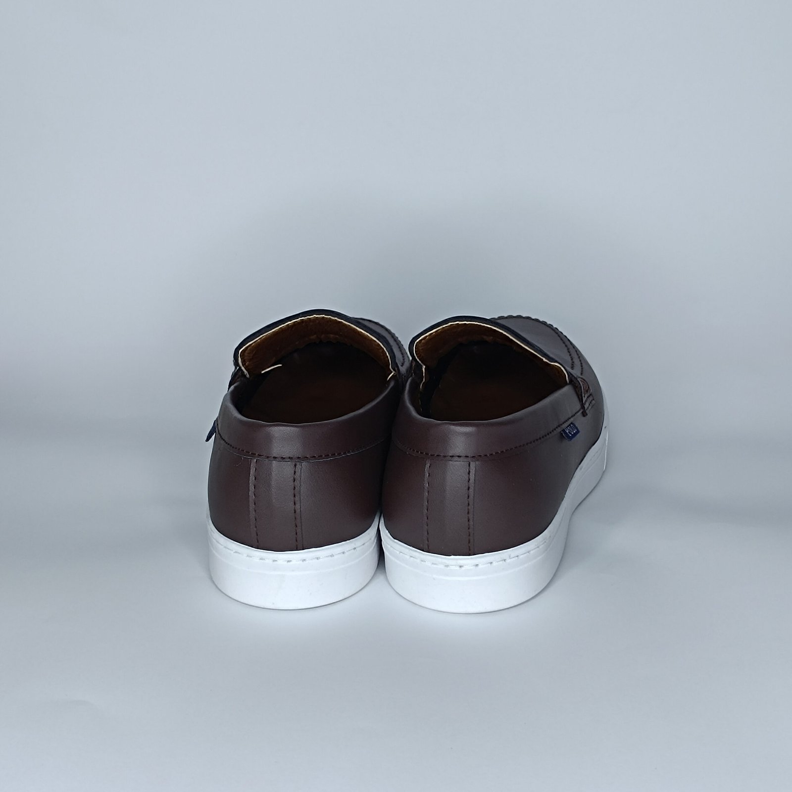 حذاء رجالي الدان بني غامق وأبيض – موديل (15T2) - Image 3