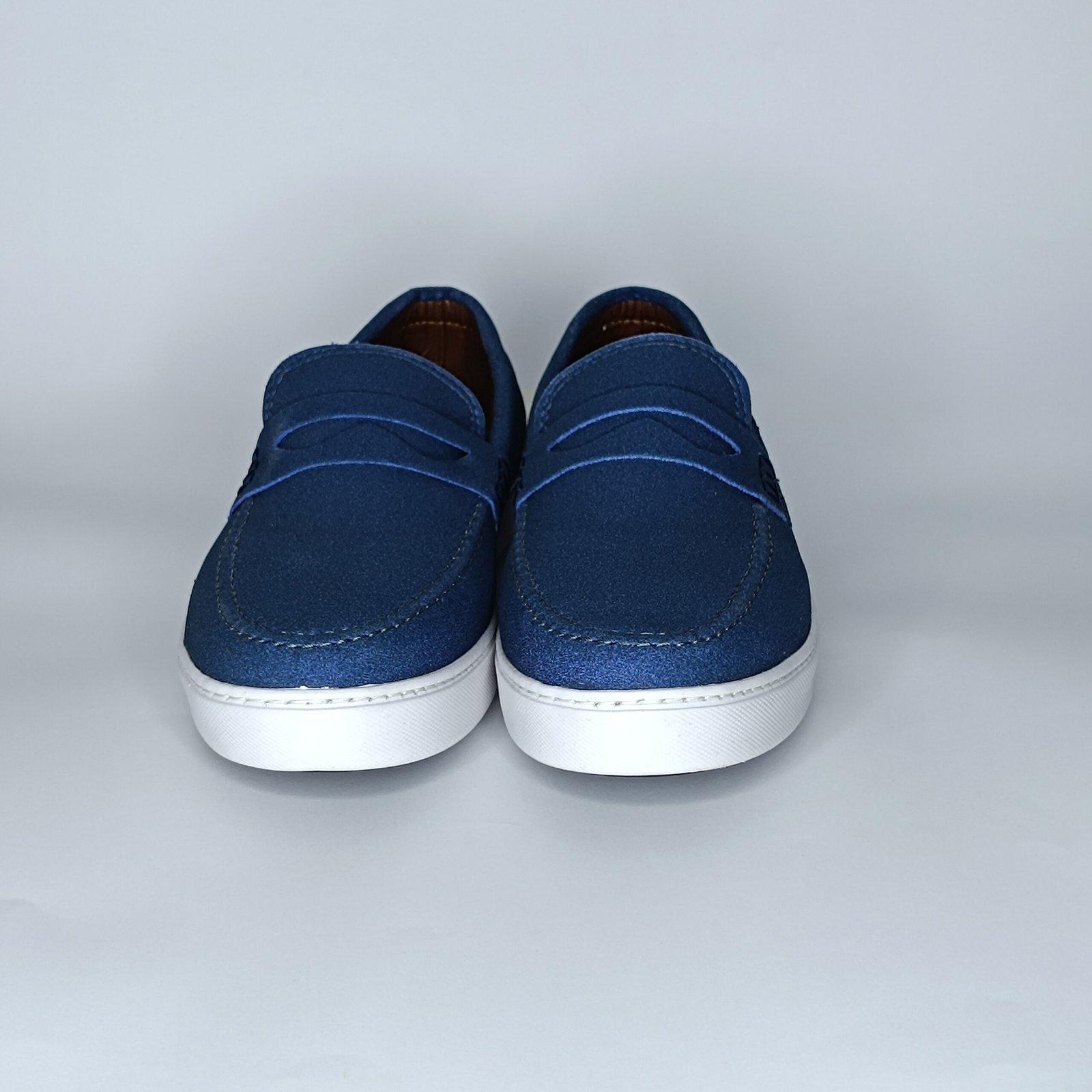 حذاء رجالي الجين أزرق وأبيض – موديل (15D6)