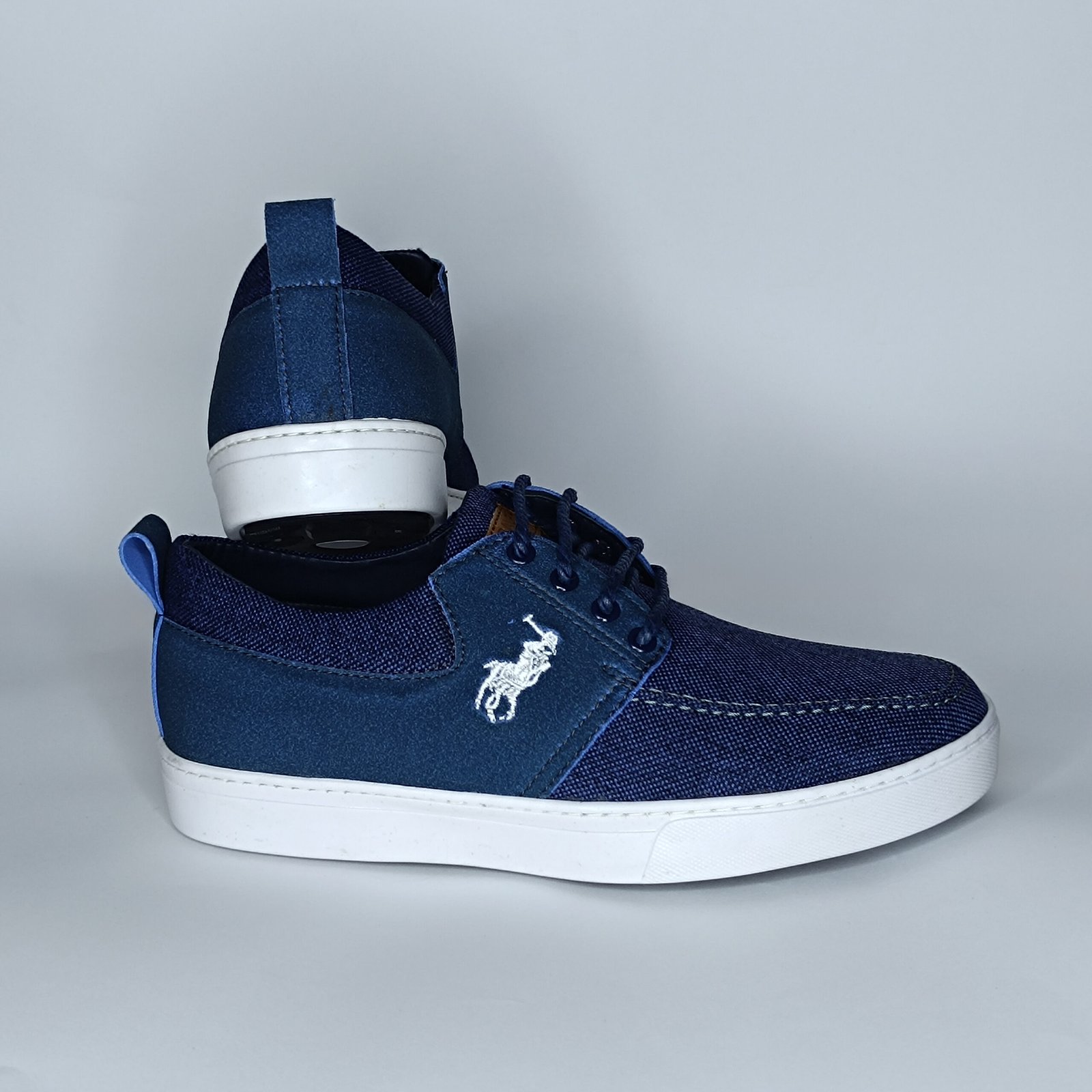 حذاء رجالي الجين أزرق غامق ومتوسط وأبيض – موديل (06T10) - Image 5